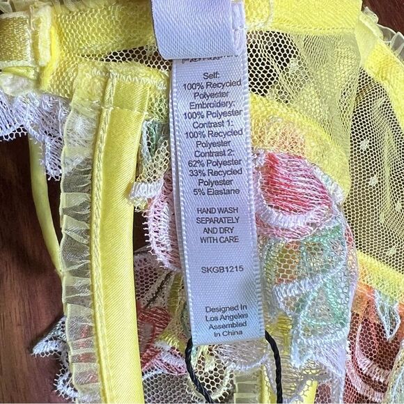 for Love & Lemons garter belt 🔥 yellow with cherry lace 🔥 NWT 🔥 extra small - Picture 11 of 13